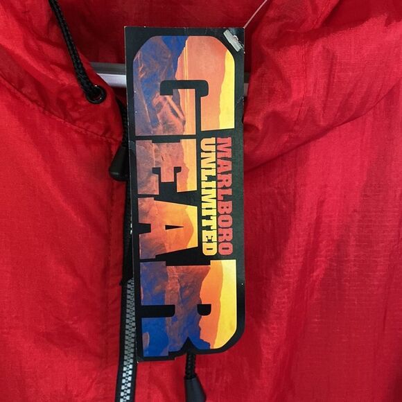 NWT Vintage Marlboro Windbreaker Jacket /Fanny Pack Combo - Picture 3 of 11